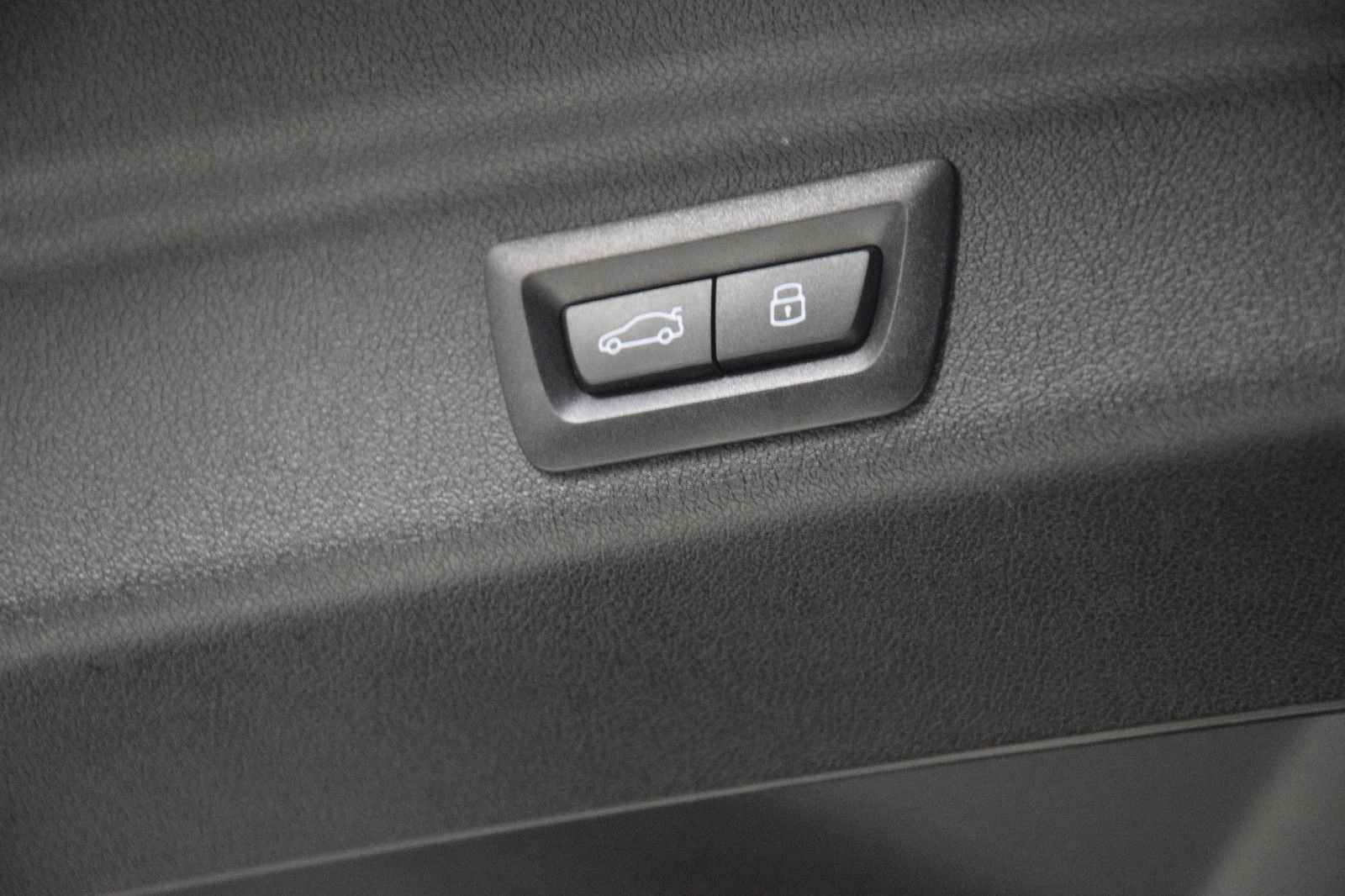 Fahrzeugabbildung BMW 223i Active Tourer xDrive M Sport HuD Pano h/k