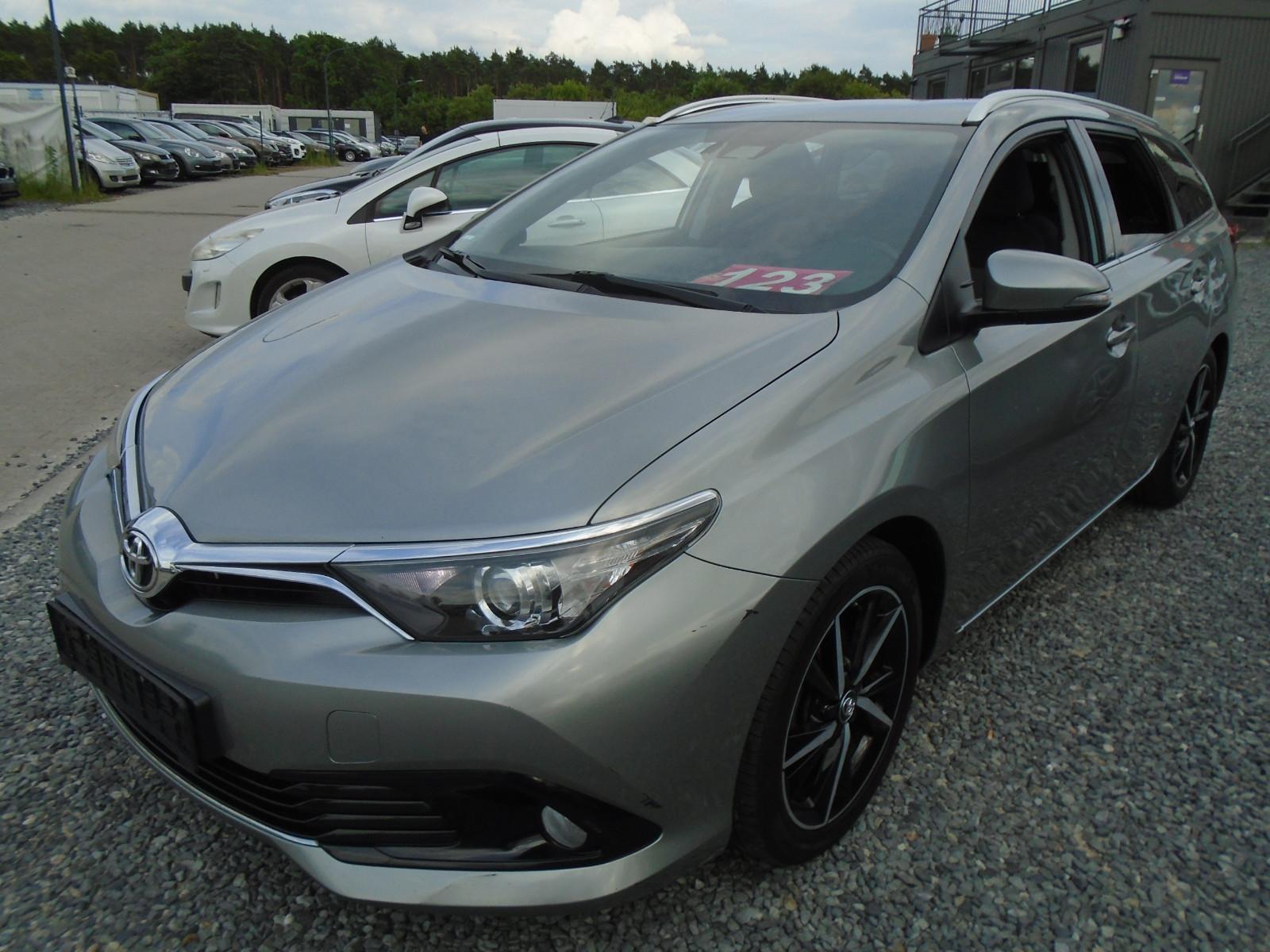 Toyota Auris Touring Sports Edition-S+