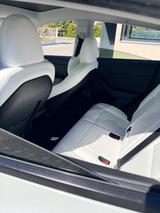 Tesla Model Y RWD 2023 | LFP | Weiß/Weiß - Tesla Model Y: Von Privat
