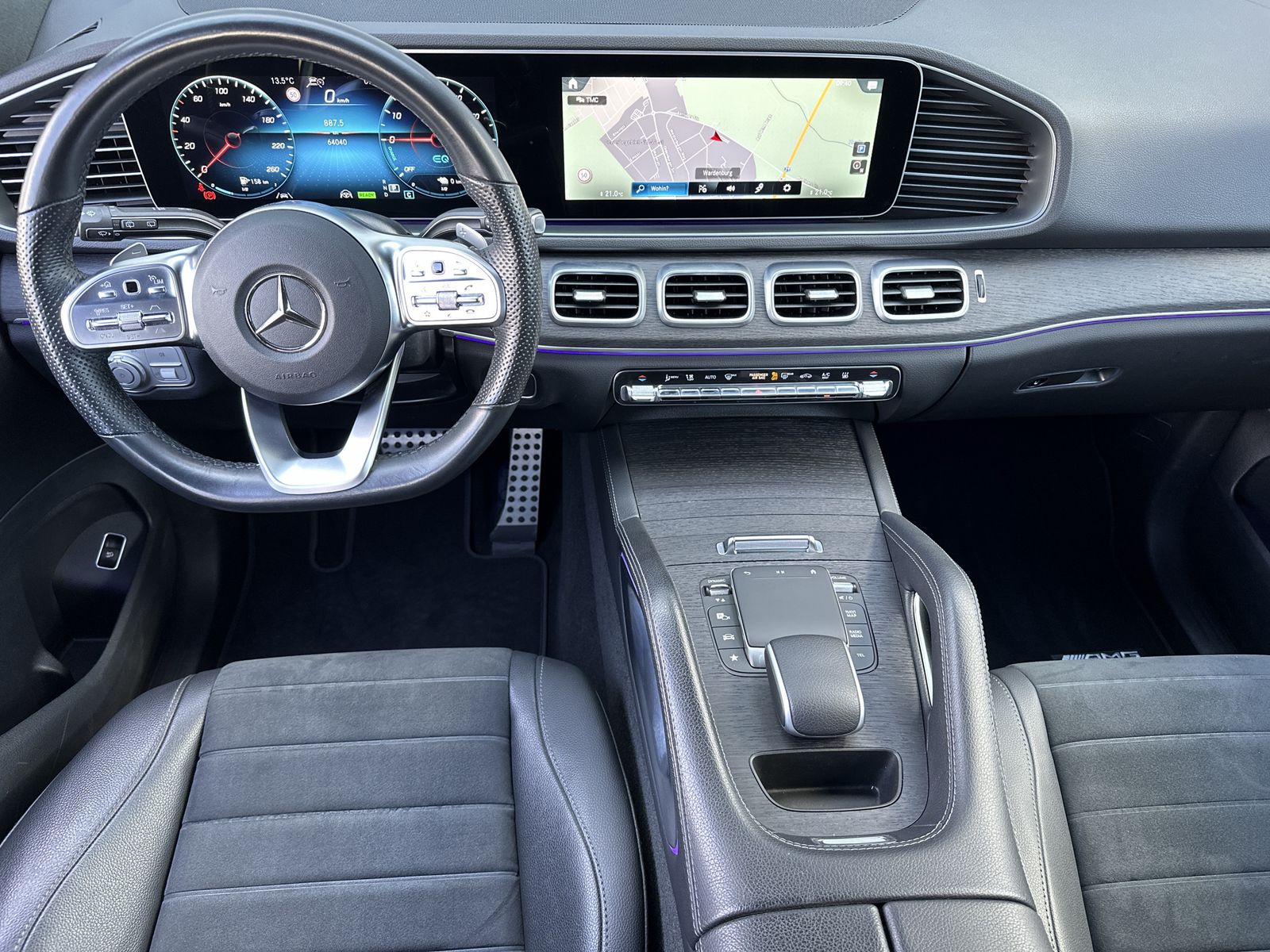 Fahrzeugabbildung Mercedes-Benz GLE 350de 4M AMG-Line NAV+LED+AHK+360°+21ZO+1HD