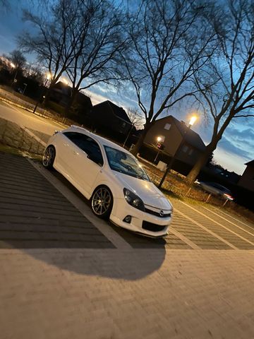 Opel Astra H opc NRE 298/835