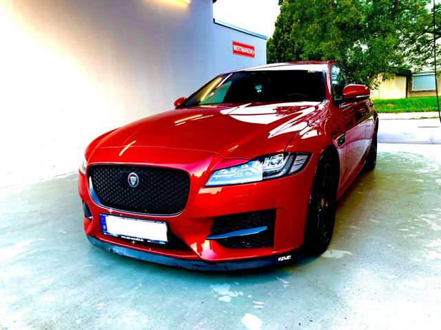 Jaguar XF 3.0 R-Sport 300 PS 700 Nm.