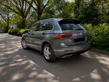 Volkswagen Tiguan 2.0 TSI 162kW DSG 4MOTION Highline Hi... - VW Tiguan von privat