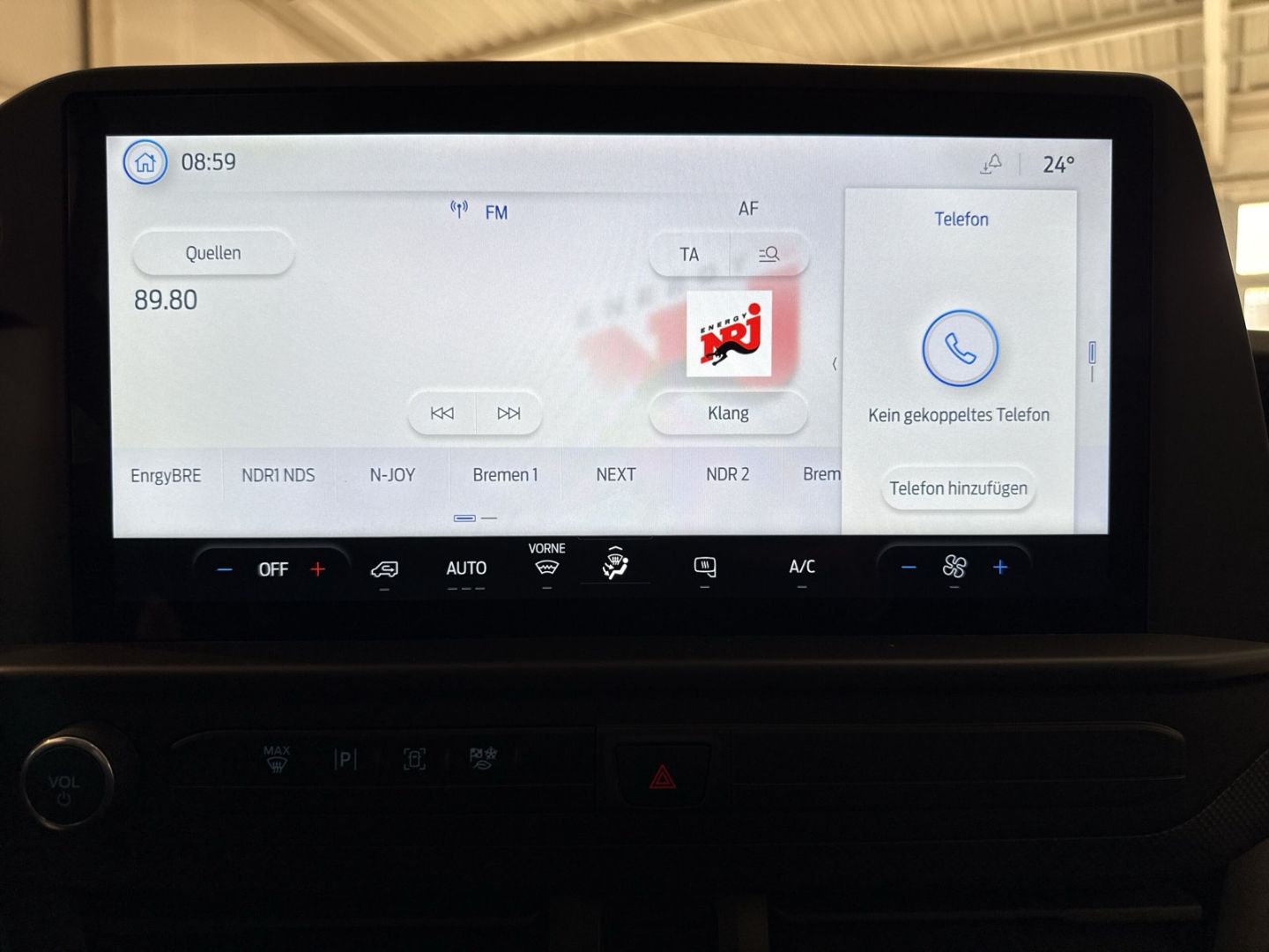 Fahrzeugabbildung Ford Transit Custom Kasten 300 L2 Trend mit WÜRTH UMB