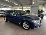 BMW 520d Touring AMB+ASSIST+HuD+Pano+Park+HaKa+SH - BMW 520 Gebrauchtwagen in Hamm
