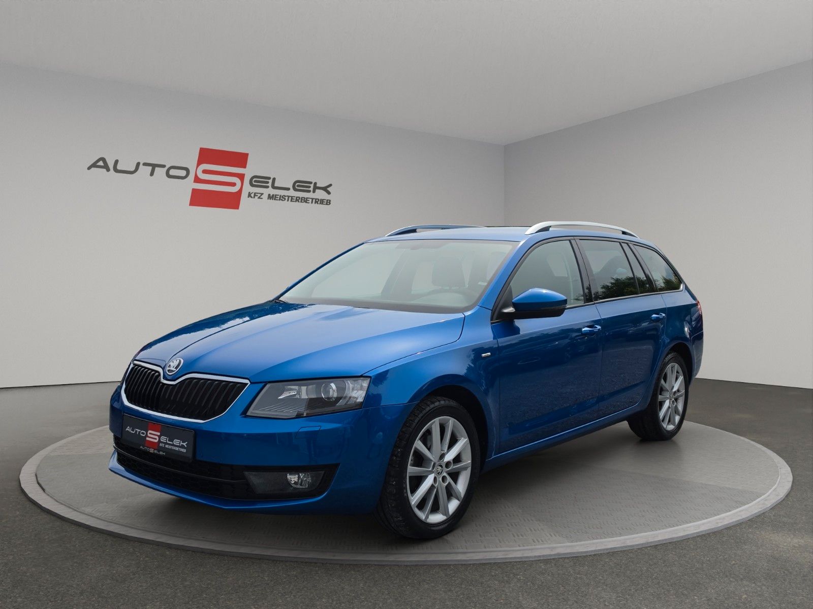 Fahrzeugabbildung SKODA Octavia Combi Ambition Apple CarPlay und Android