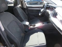 VW Golf VIII Variant 2.0 TDI Life DSG LED Navi Ahk VW Golf VIII Variant 2.0 TDI Life DSG LED Navi Ahk