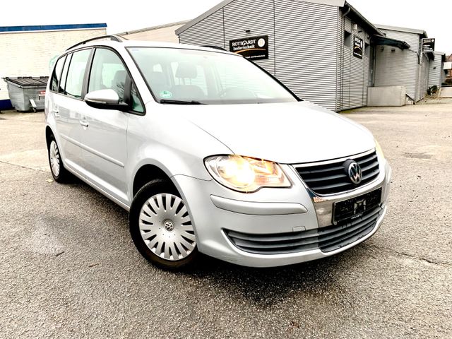 Volkswagen Touran 1.4 TSI Trendline 7Sitze Motor Problem !