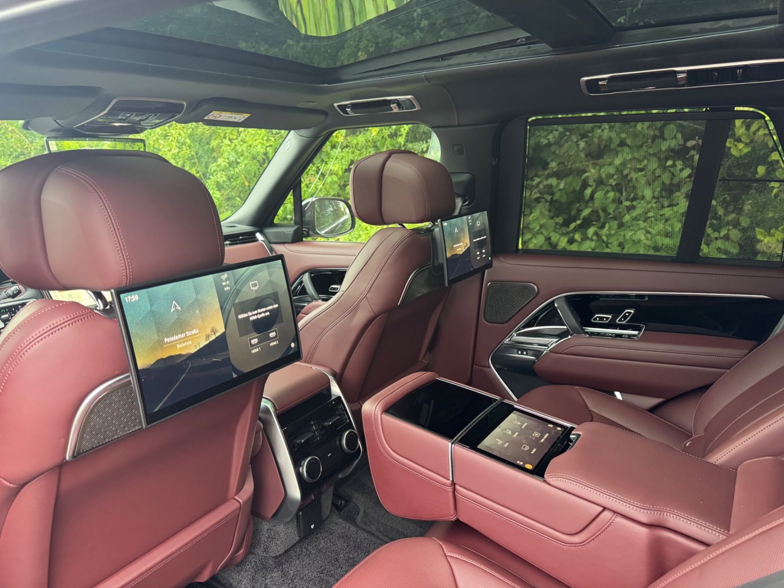 Land Rover RANGE ROVER D350 AUTOBIOGRAPHY 2xDVD-TV FULL 23"