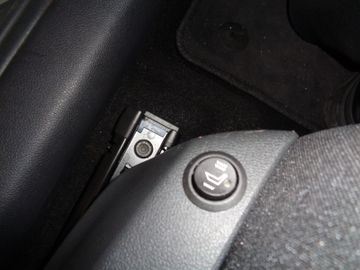 Bild 20 Skoda Fabia 1.0 DSG DESIGN 116PS PDC SHZ KLIMA LED SML