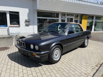 Fotografie BMW 325 325i Cabrio