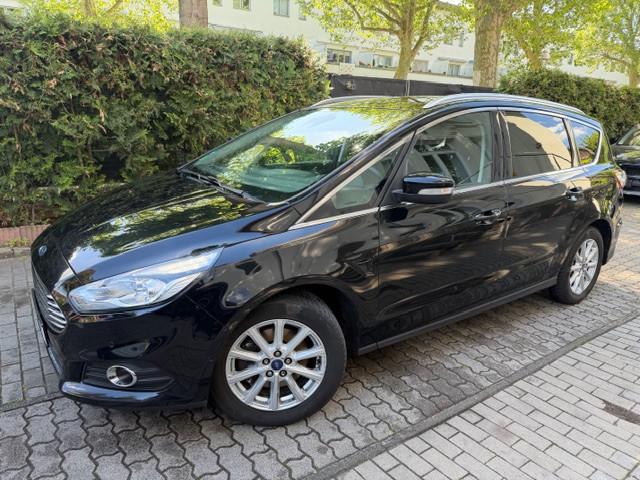 Ford S-MAX TITANIUM AUTOMATIK 7-SITZER|KEYLESS|NAVI