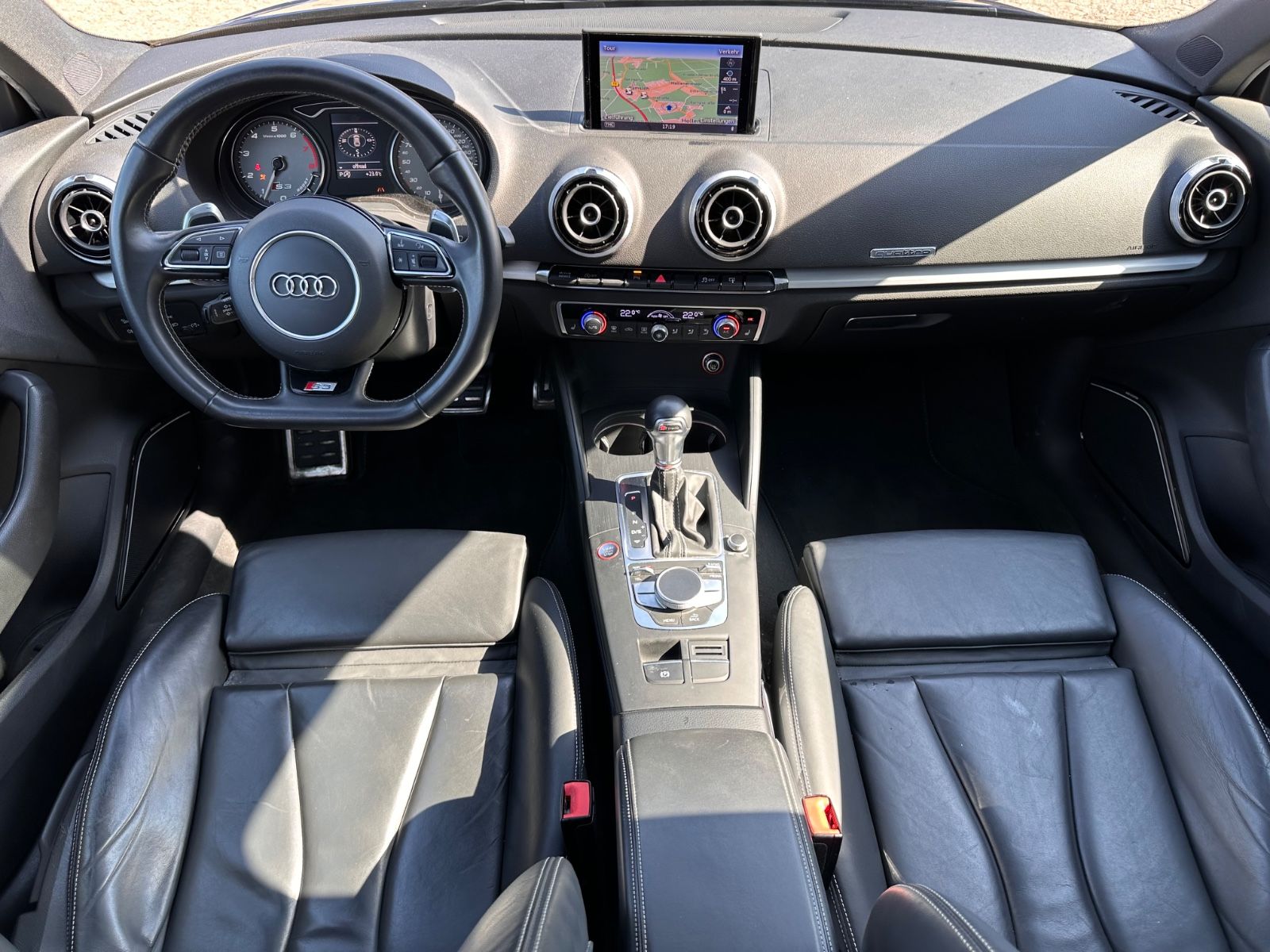 Fahrzeugabbildung Audi S3 Sportback 2.0 TFSI quattro Pano/Leder/B&O/LED
