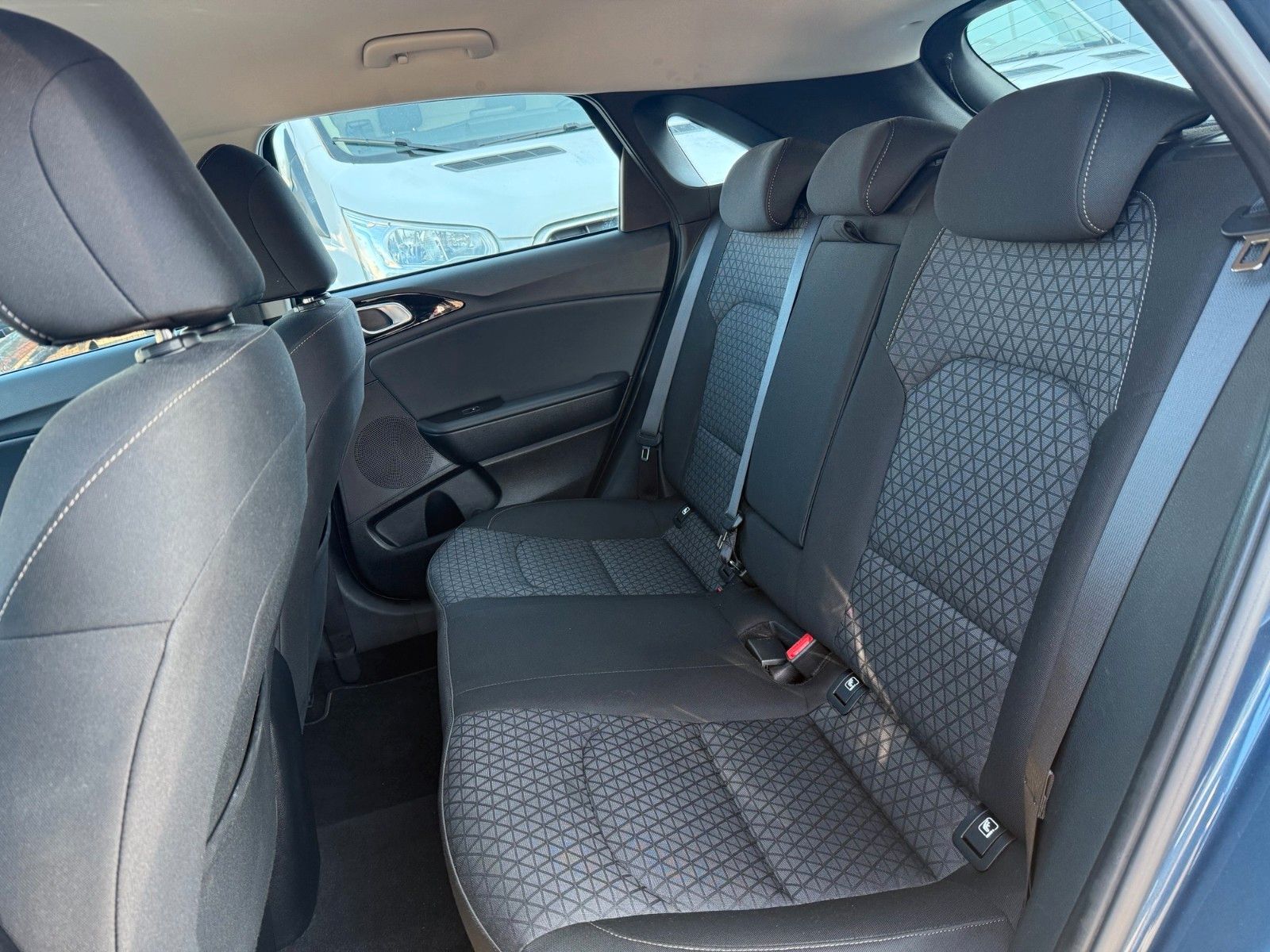 Fahrzeugabbildung Kia cee'd --Automatik--