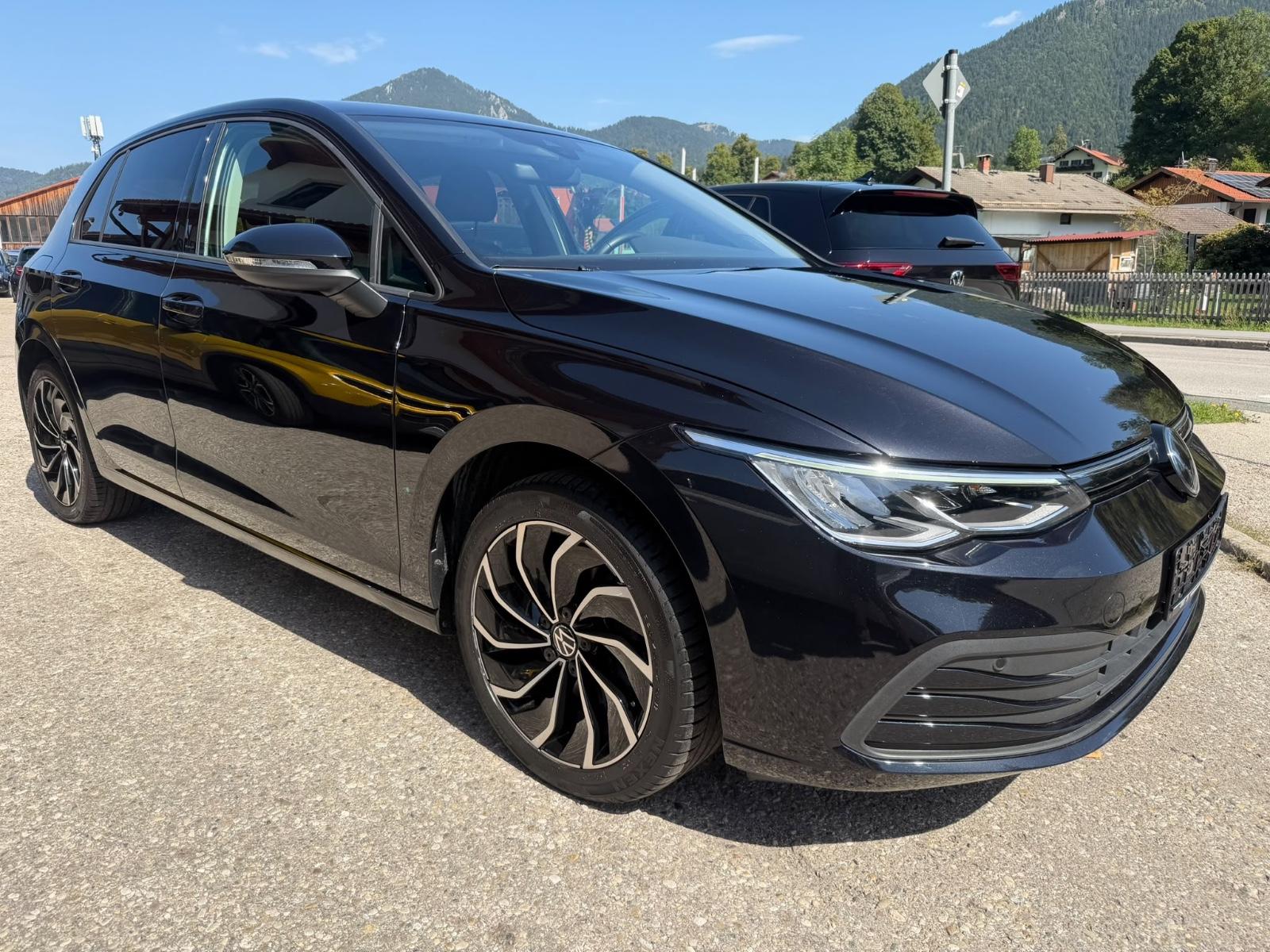 Volkswagen Golf VIII Limousine 2.0Ltr-85kW (116PS) TDI Life, миниатюра 2