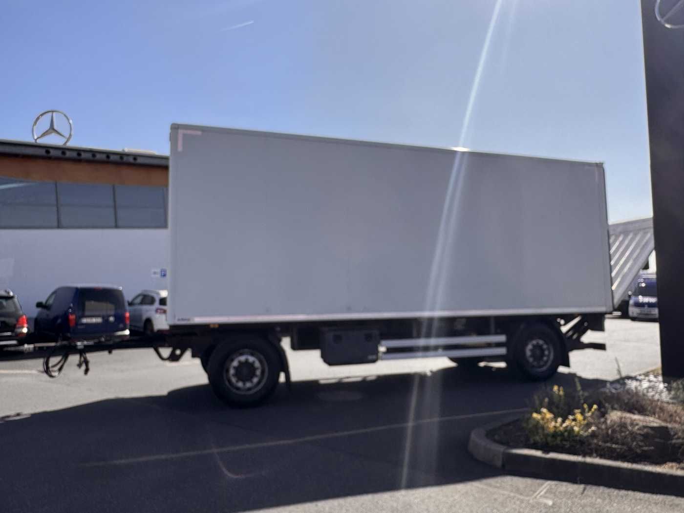 Fahrzeugabbildung Andere Junge AASK18P037 LBW Bär (2.000kg)
