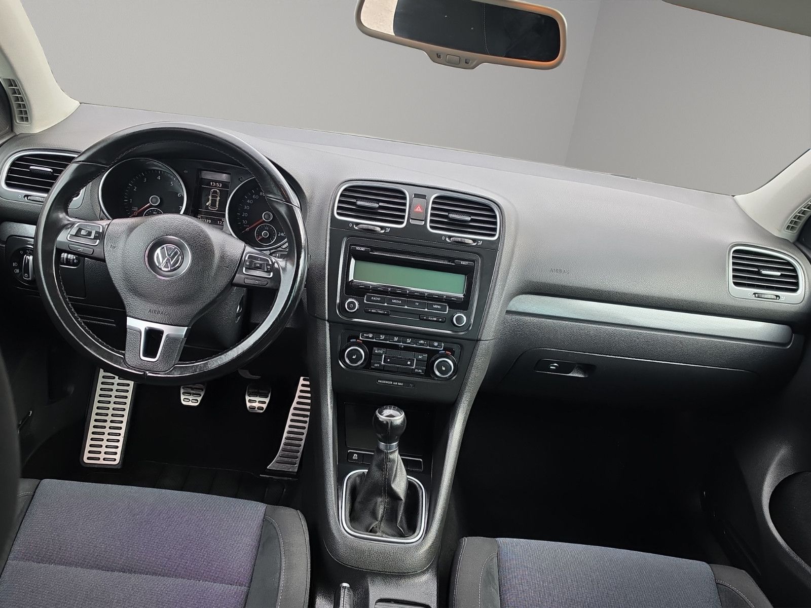 Fahrzeugabbildung Volkswagen Golf VI Style AUS 1.HAND SHZ PDC KLIMA TÜV NEU