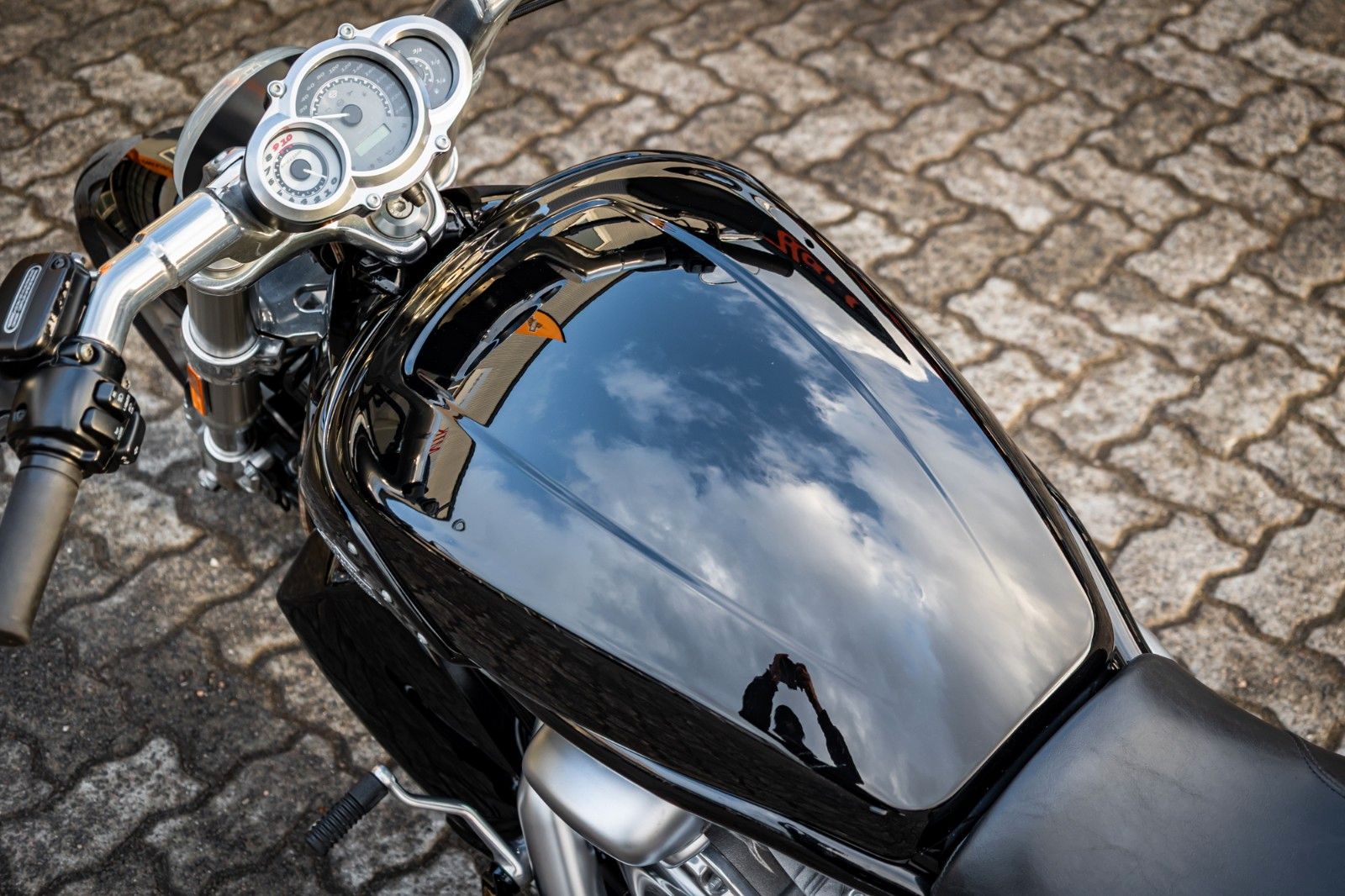 Fahrzeugabbildung Harley-Davidson VRSCF V-Rod Muscle 1250 - 240er Reifen