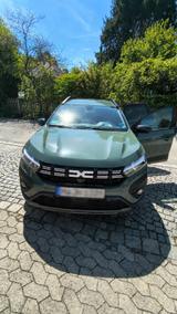 Dacia Jogger TCe 100 ECO-G Extreme+ 7-Sitzer Extreme+ - Dacia Jogger Gebrauchtwagen in München