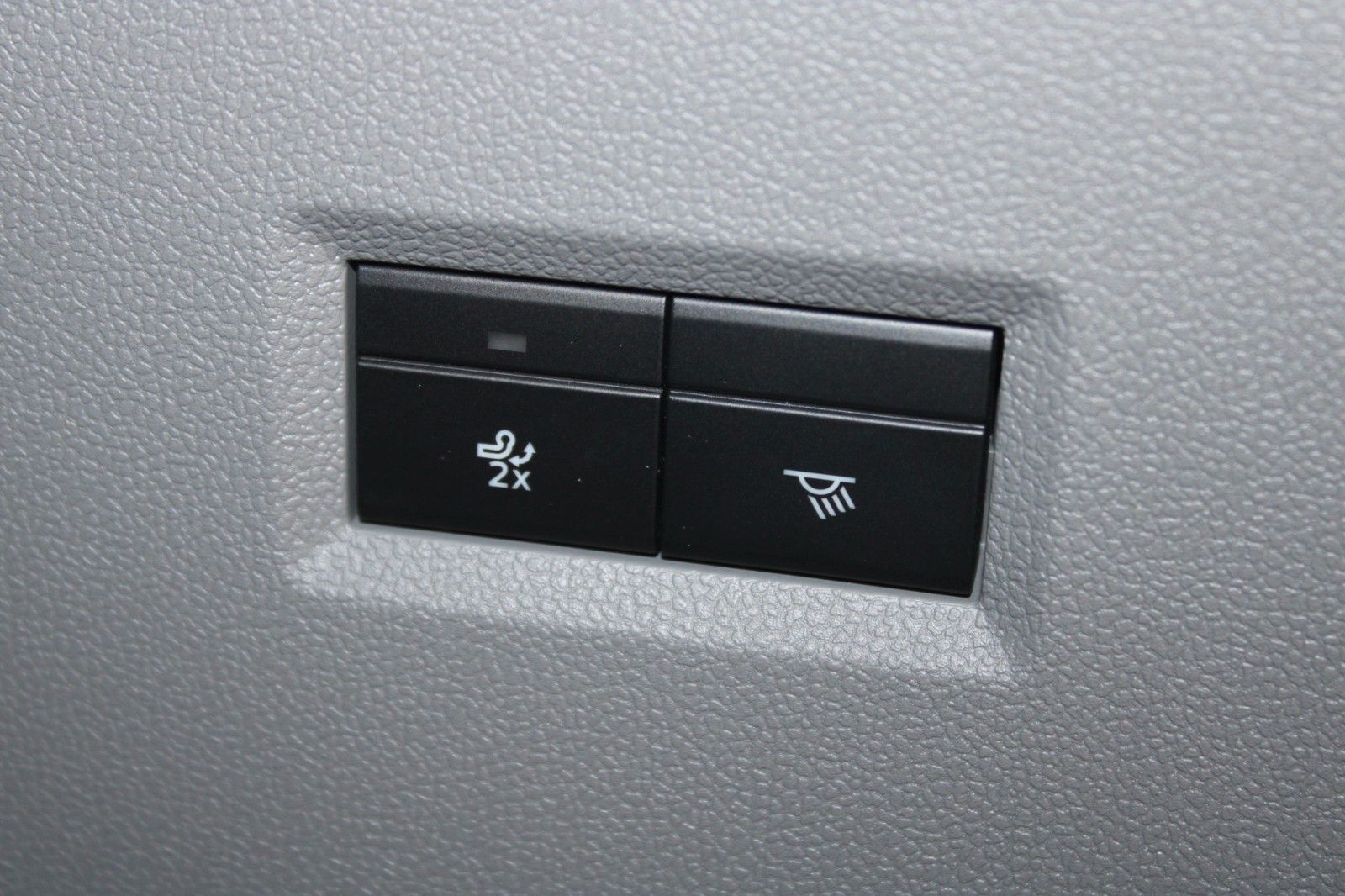 Fahrzeugabbildung Ford Tourneo Custom L1 Active AWD Automatik AHK STDHZ