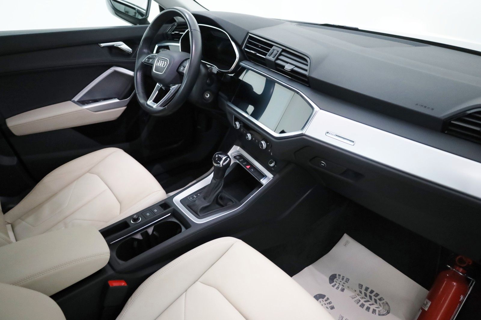 Fahrzeugabbildung Audi Q3 Sportback 35 TDI Leder,Navi,LED,SH,Kamera,AHK