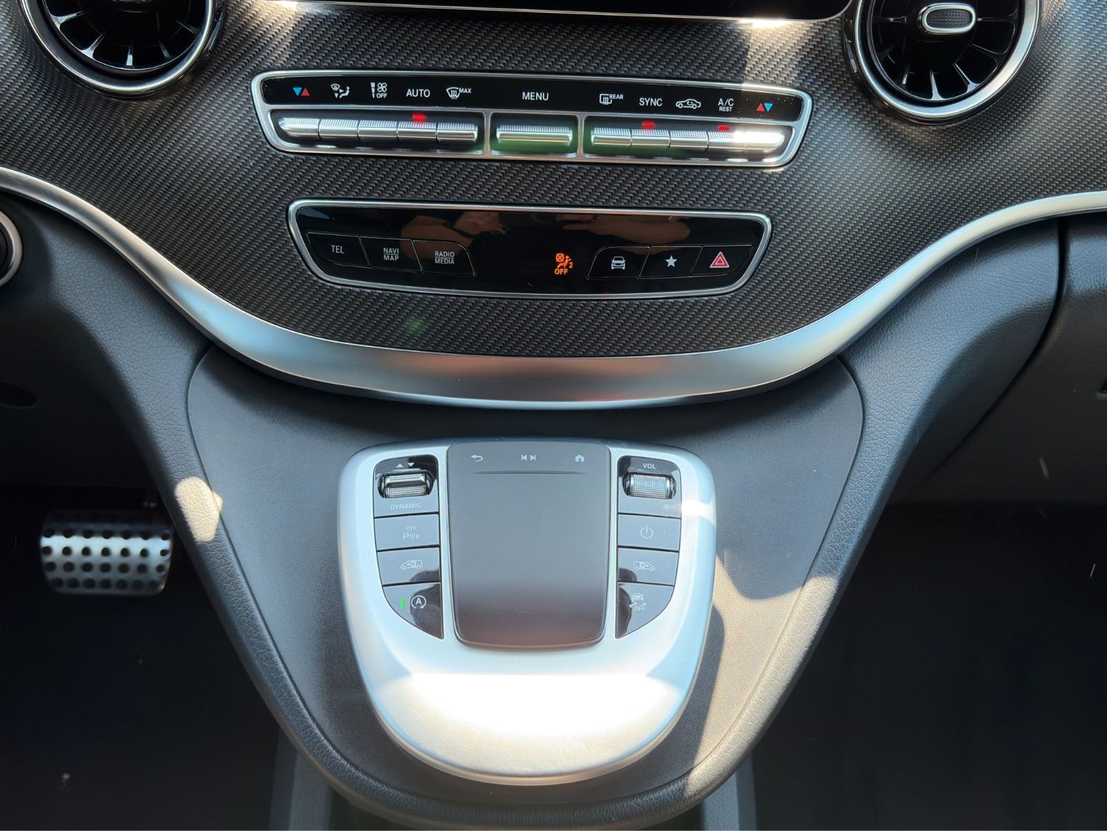 Fahrzeugabbildung Mercedes-Benz V 300 d lang *AMG-LINE*Burmester*360°*