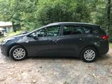 Kia cee'd Sportswagon 1.6 GDI Comfort*Tempomat* - Kia cee'd Sportswagon aus 2013