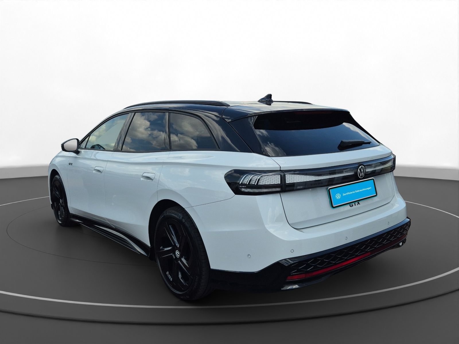 Volkswagen ID.7 Tourer GTX 340ps 4Motion AHK Pano Harman Wä foto 3