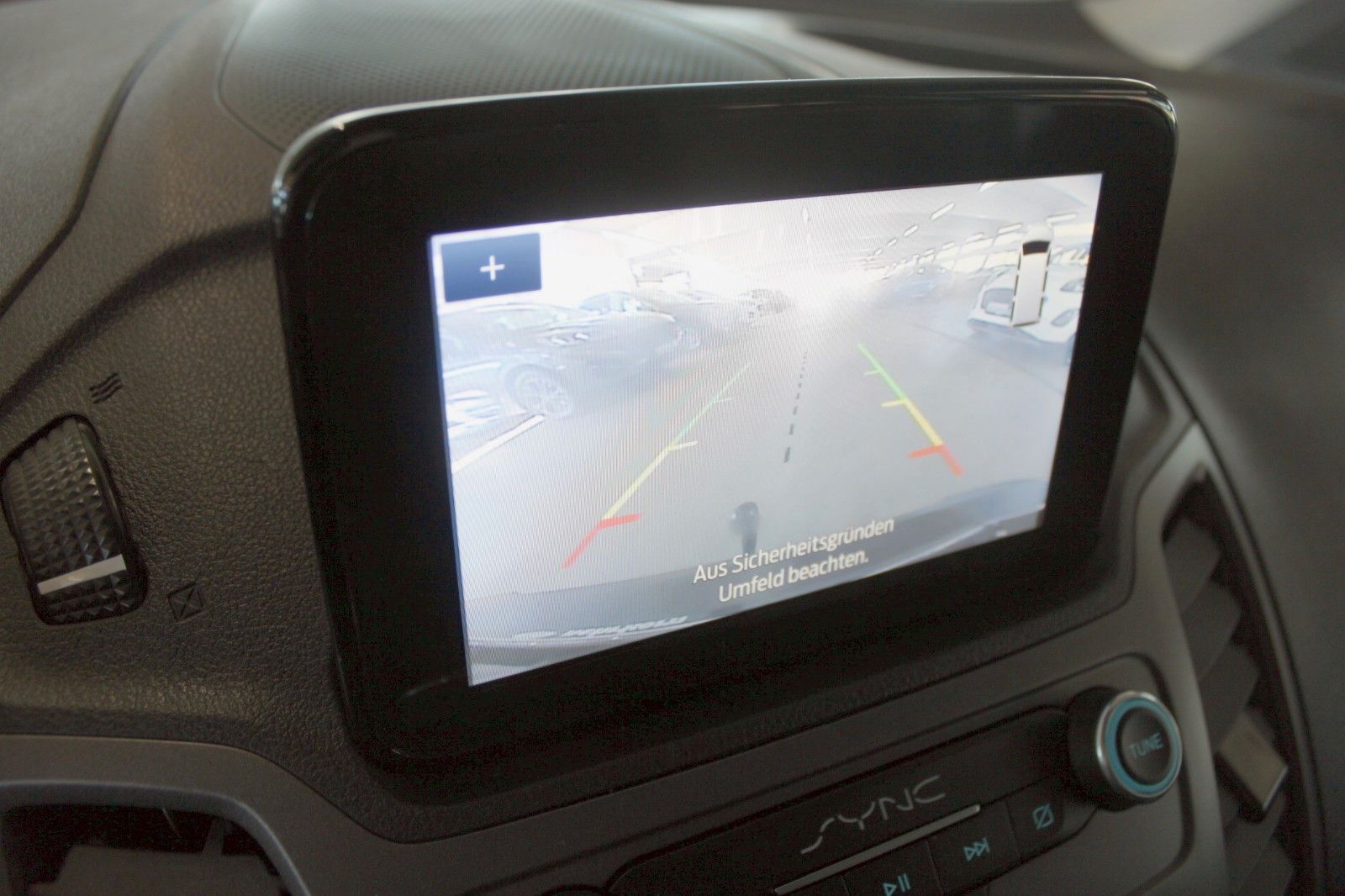 Fahrzeugabbildung Ford Grand Tourneo Connect Aut. NAVI STDHZ CAM AHK