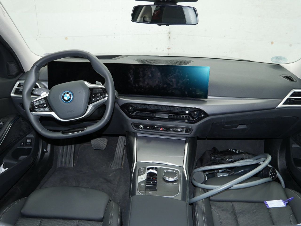 BMW 330 - Bild 12