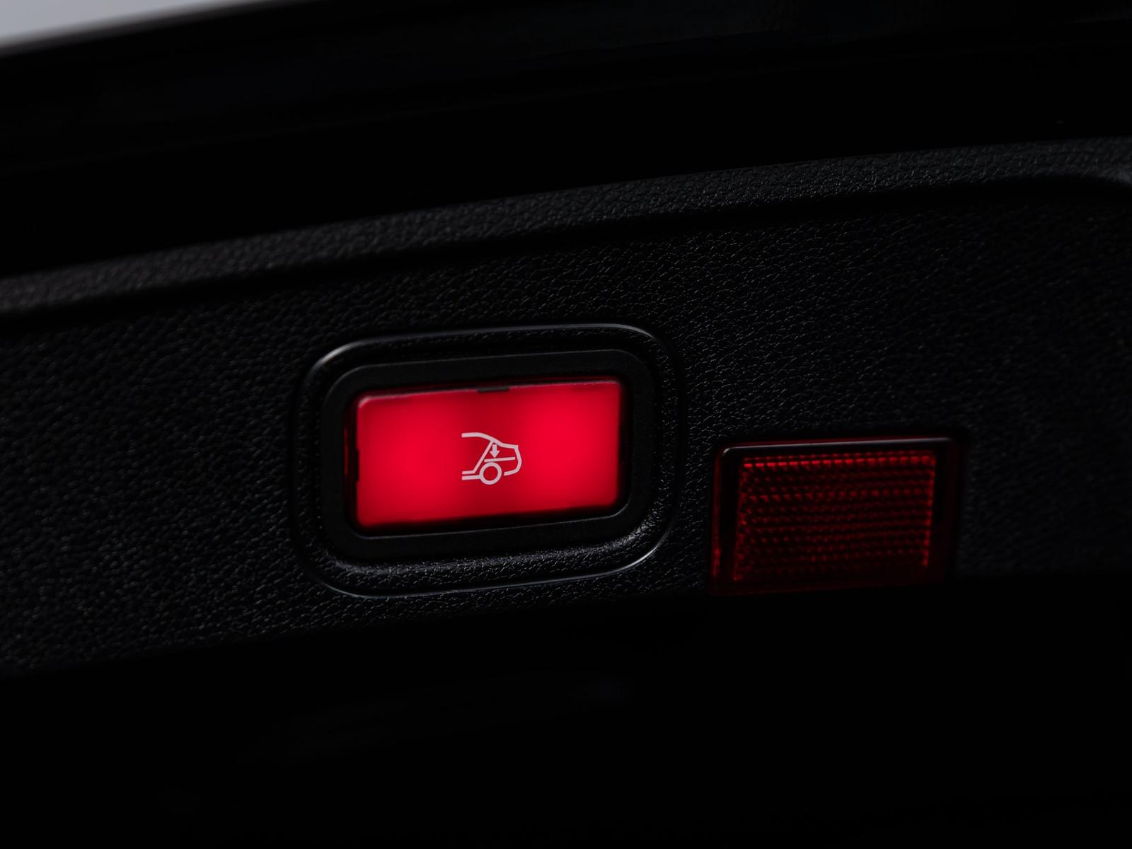 Mercedes-Benz C-Class 4M AMG-LINE *DISTR*MBEAM*BURMESTER*360°, миниатюра 20