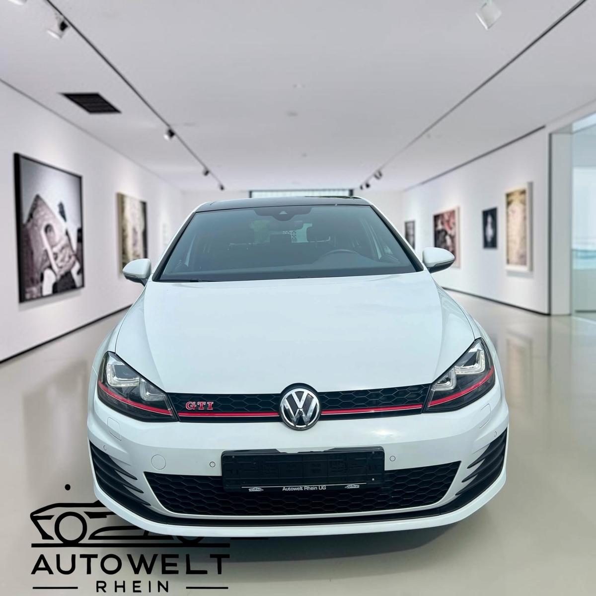 Volkswagen Golf VII GTI Performance*Pano*DSG