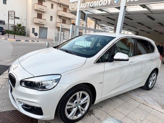 BMW Bmw 216 216d Active Tourer Luxury C.Aut. Pelle N