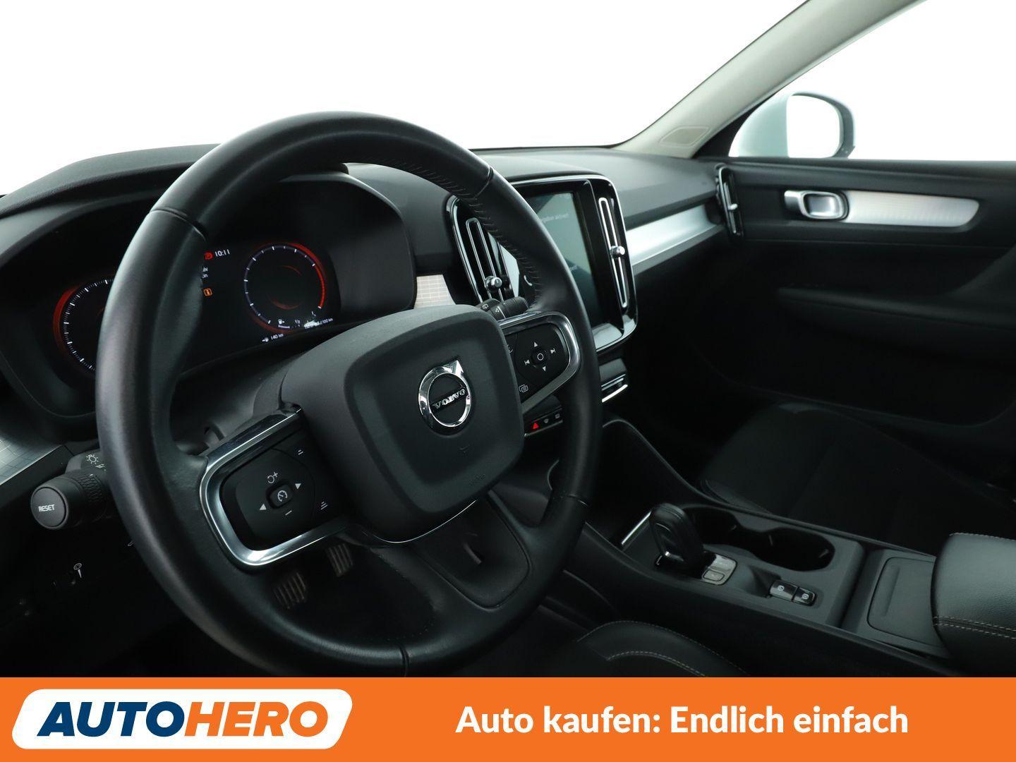 Volvo XC40 2.0 T4 Momentum 2WD Aut.*LED*TEMPO*PDC*