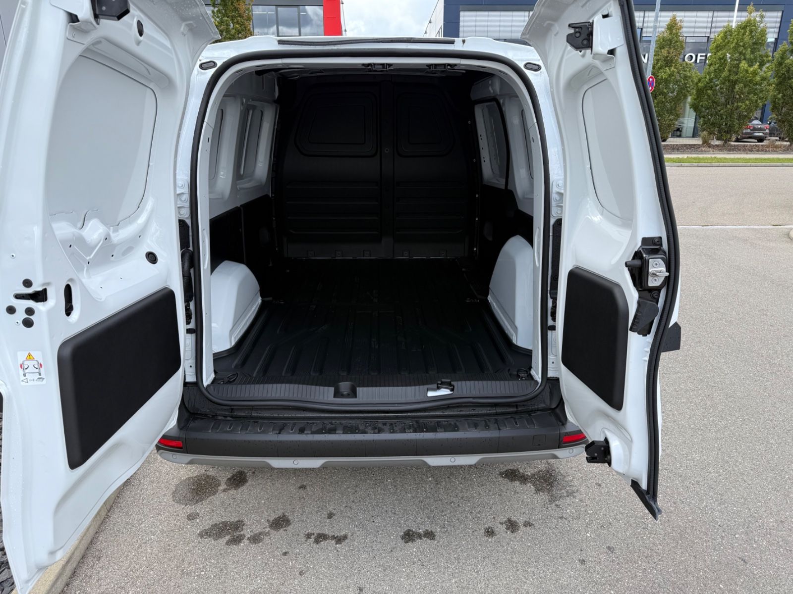 Fahrzeugabbildung Nissan Townstar Kastenwagen L2 2,3t N-Connecta