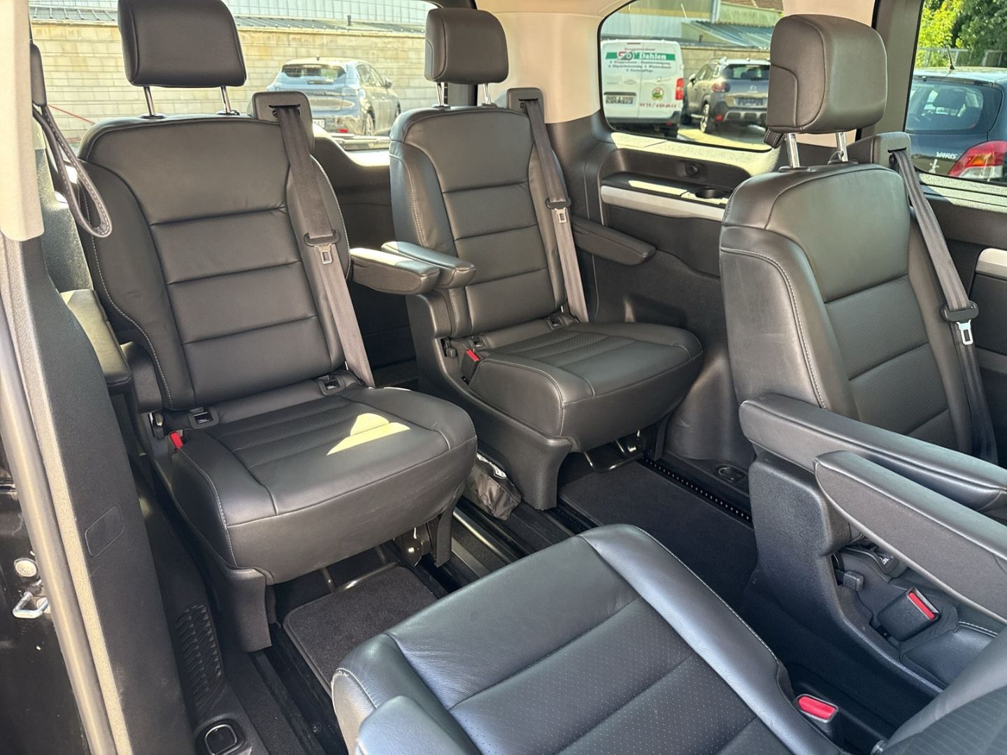 Fahrzeugabbildung Opel Zafira Tourer M 2.0 D EU6d-T Life HUD Navi Leder