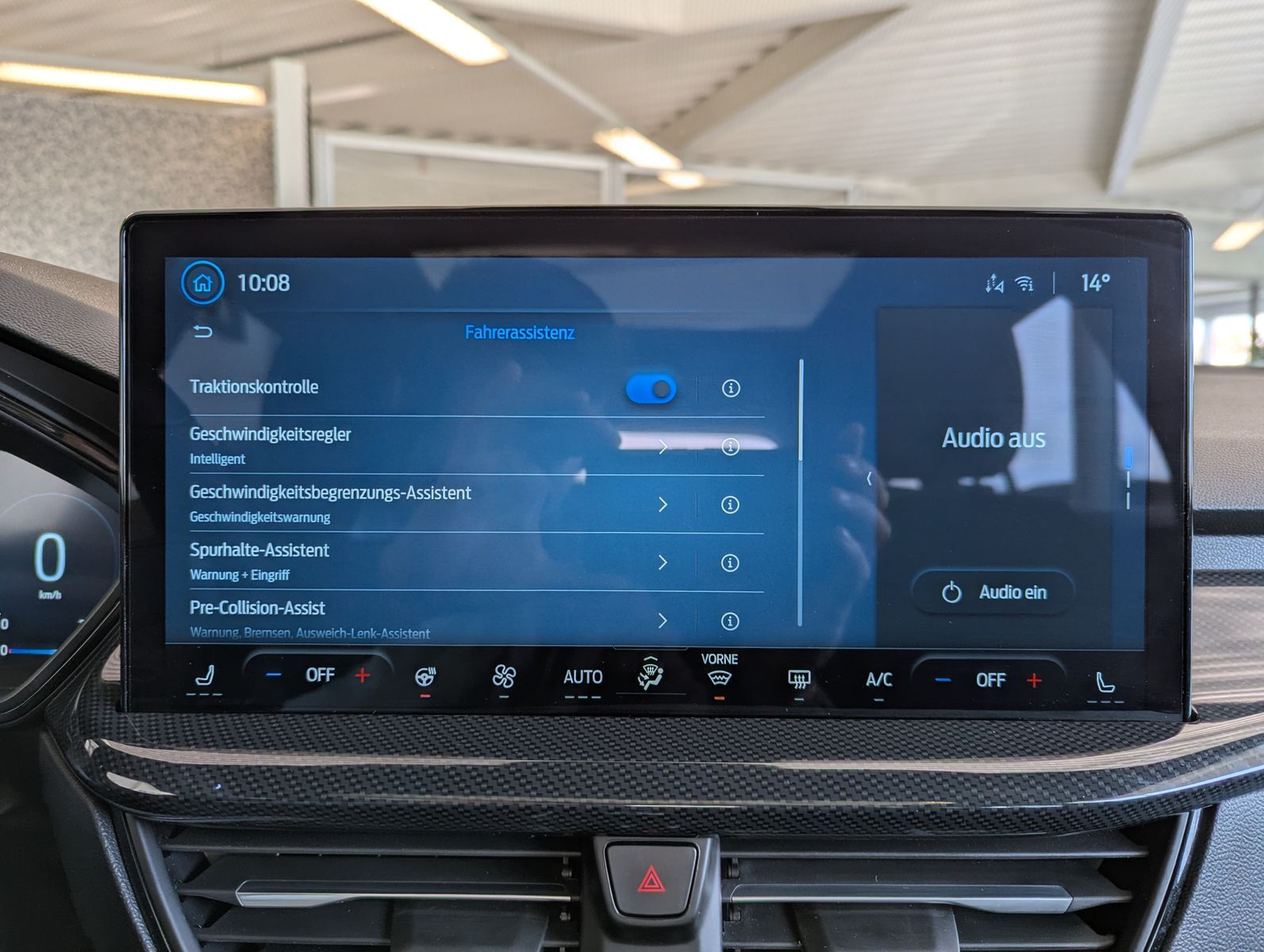 Fahrzeugabbildung Ford Focus 1.0 ST-Line X Styling Matrix B&amp;O Pano 18"