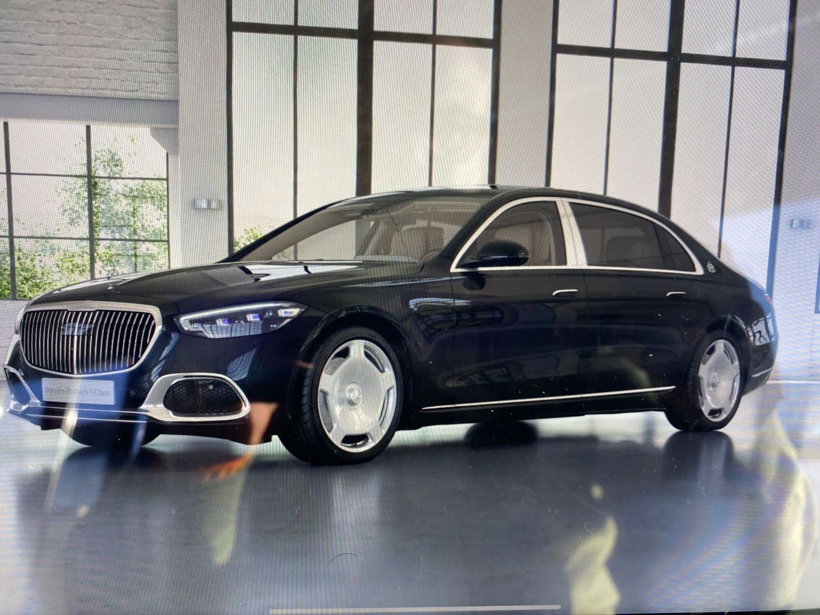 MERCEDES-BENZ S 580 Mercedes-Maybach S 580 e mit EQ Hybrid...