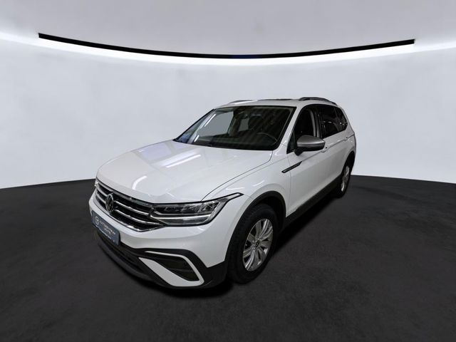 Volkswagen Tiguan Allspace Life/PANO/KAMERA/AHK/VC/LED