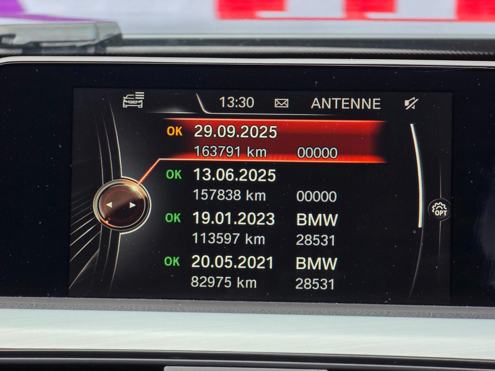 BMW 320 i M Sport*1.Hand*Scheckheft gepflegt*Ambient