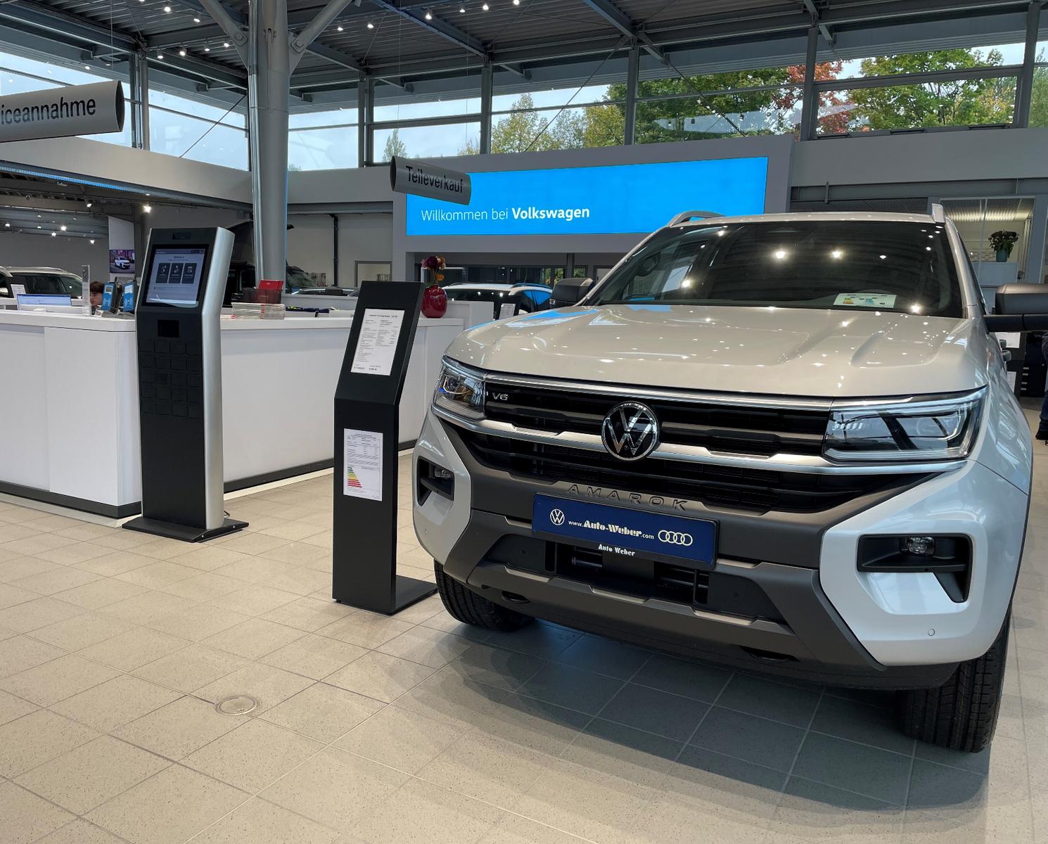 showroom-image-main