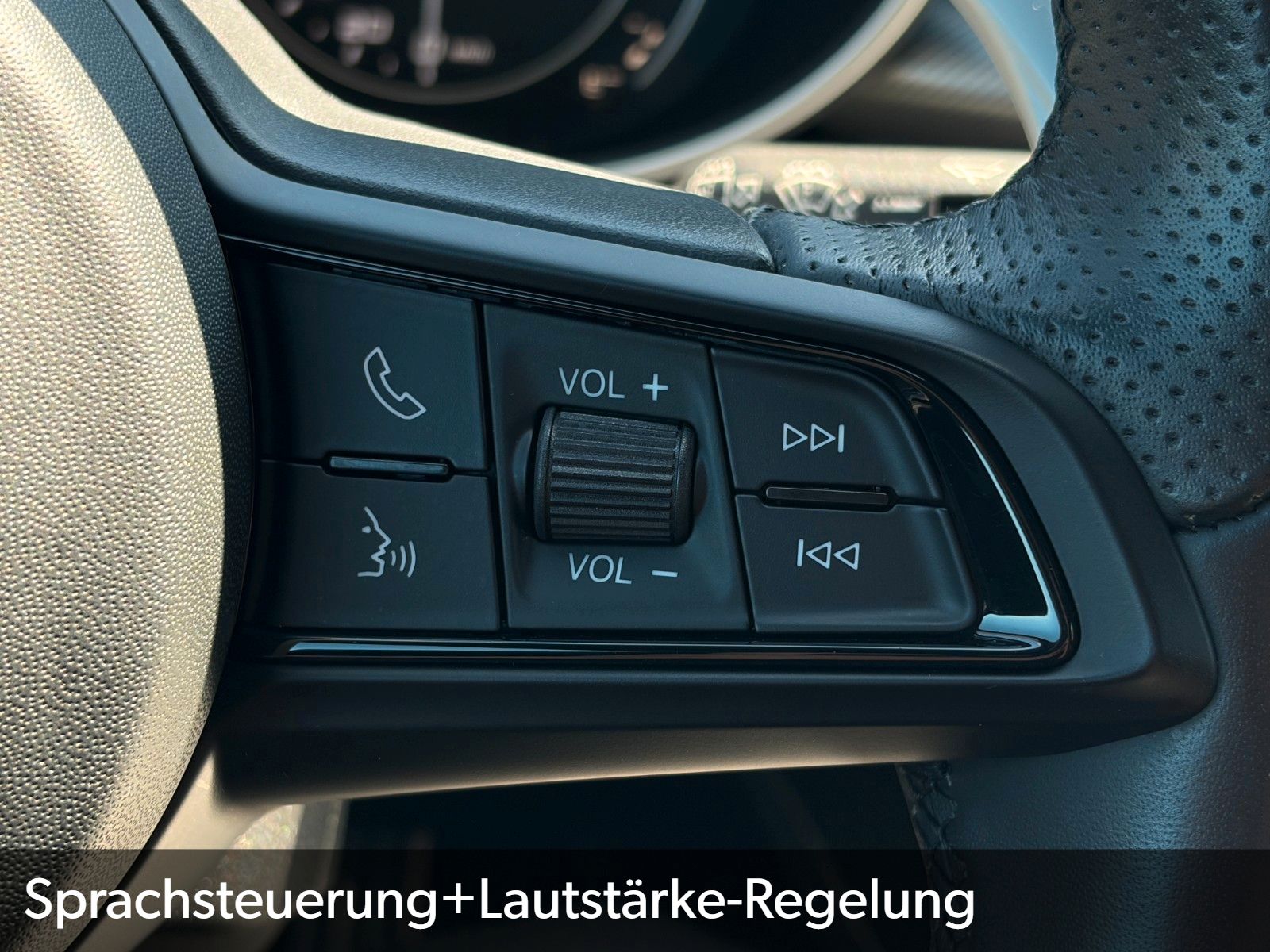 Fahrzeugabbildung Alfa Romeo Stelvio Veloce 2.0 Turbo Q4 Memory Leder CAM ACC