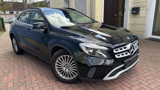 MERCEDES-BENZ Mercedes-Benz GLA 180 ,03/2019 , 67.382 km , Au