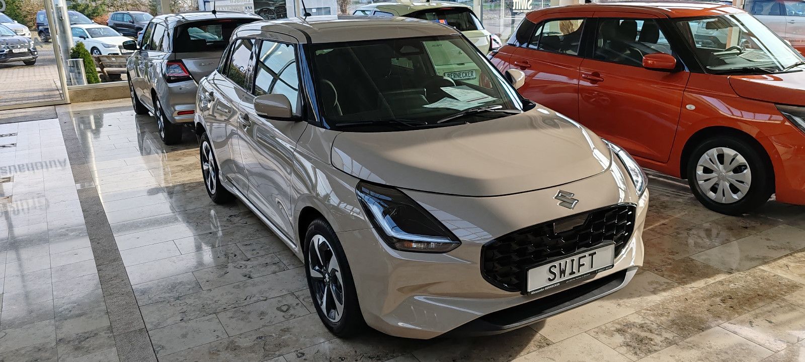 Suzuki Swift 1.2 HYBRID MT Comfort+ imagem 2