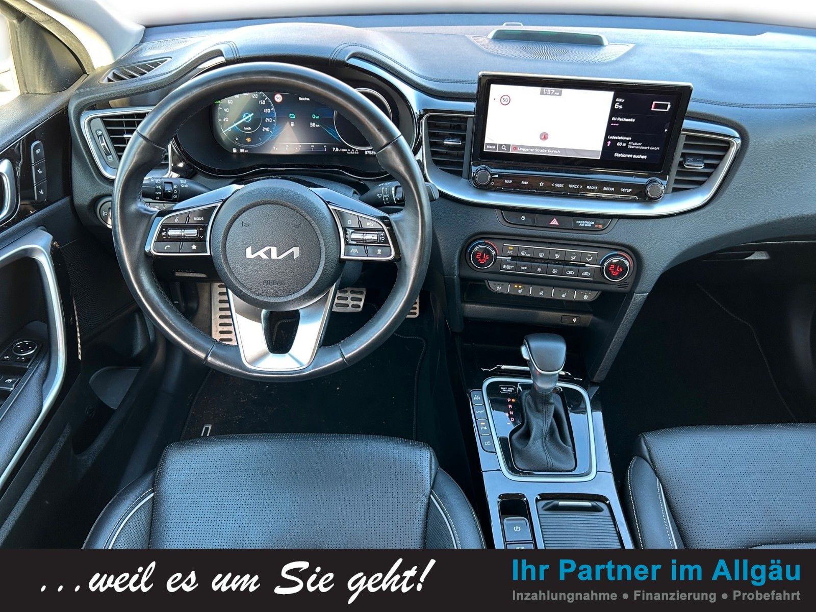 Fahrzeugabbildung Kia CEED KOMBI PHEV PLATINUM VOLL 1HD AHK GARANTIE29
