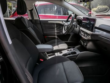 Ford Focus Turnier 1.5 Titanium Stauassistent Kamera