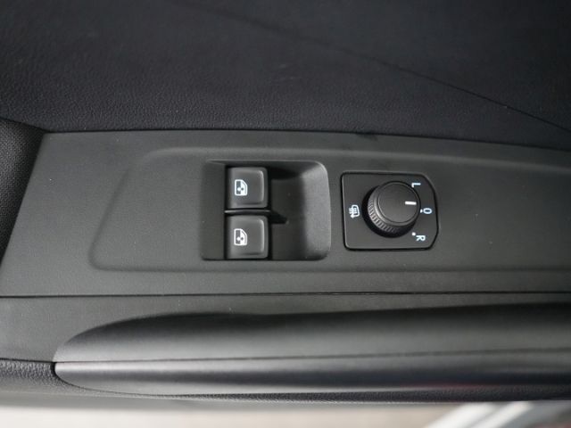 Fabia ACTIVE MPI+LED LICHT+PARKPILOT HI+KLIMAANL