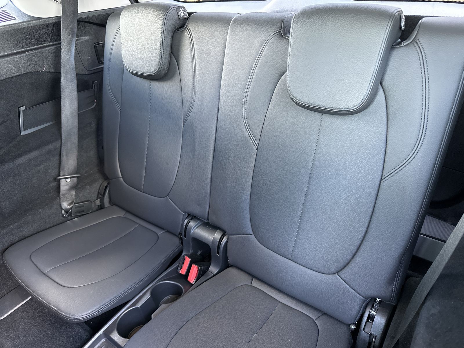 Fahrzeugabbildung BMW 220d Gran Tourer xD Sport-Line 7-Sitzer NAV+PANO
