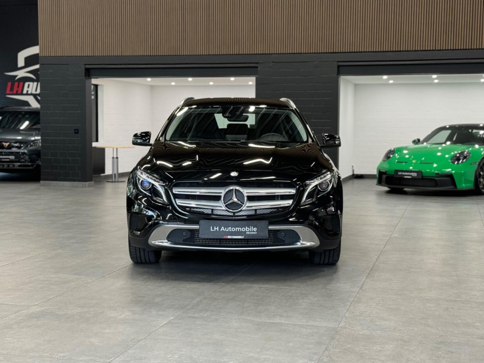 Mercedes-Benz GLA 220 CDI  Navi Bi-Xenon SHZ AHK