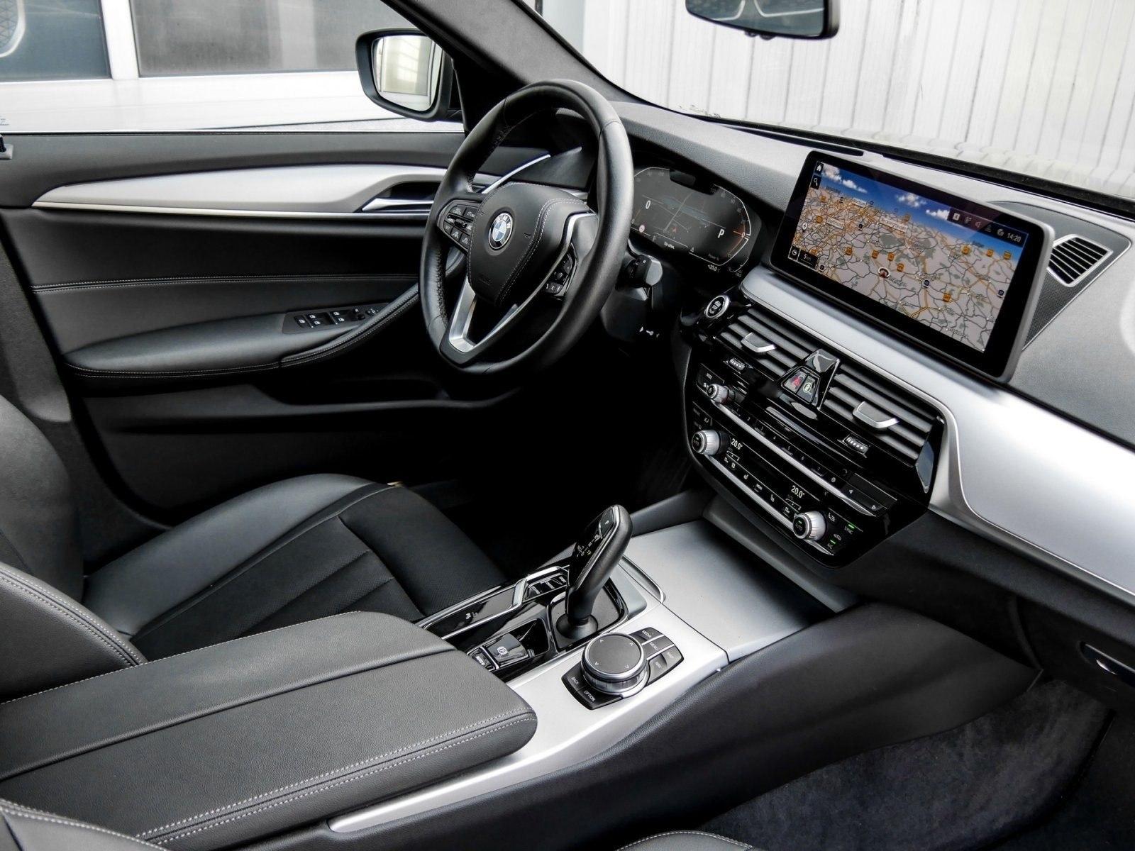 BMW 530i Head-Up Navi RFK Shz PA DA+
